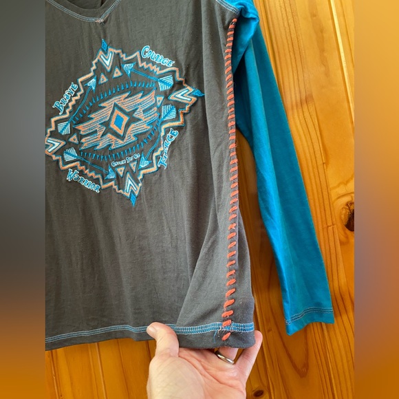 Cowgirl Tuff M Long Sleeve Embroidered Long Sleeve Top - Picture 5 of 9